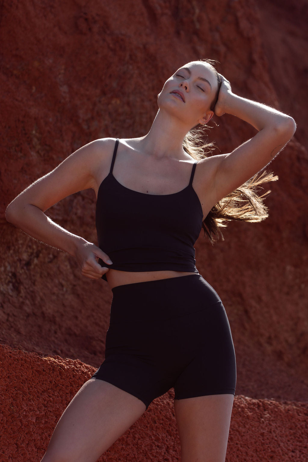 IVY SINGLET - BLACK
